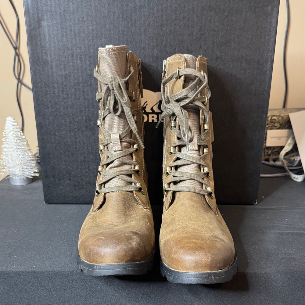 Sorrel Emelie Conquest Lace-Up Women's Boots